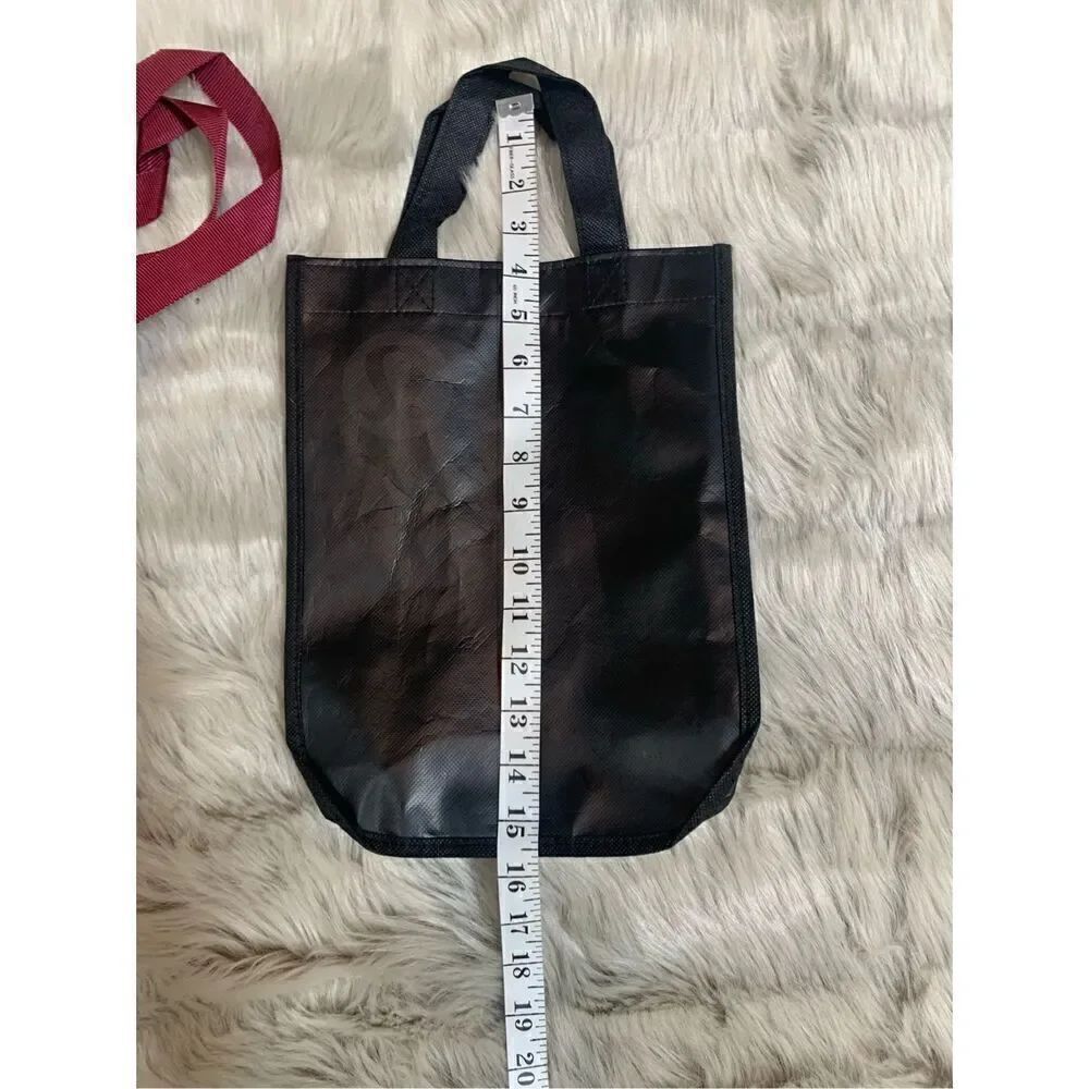 Lululemon Reusable Bags (3) - Picture 6 of 9